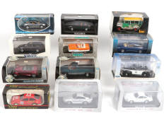Lot 96 - DIVERS (12)