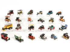Lot 77 - DIVERS (24)