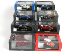 Lot 82 - DIVERS (8)