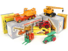 DINKY TOYS (GB) (5)