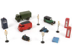 DINKY TOYS (GB) (13)